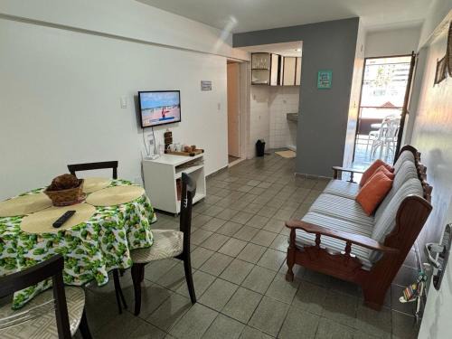 Ponta Verde Apartamento | Em frente ao Trópico Hotel com Manobrista, Wi-fi - Apto 202