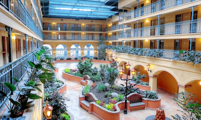 El Segundo Hotel | Embassy Suites by Hilton Los Angeles LAX South/El Segundo