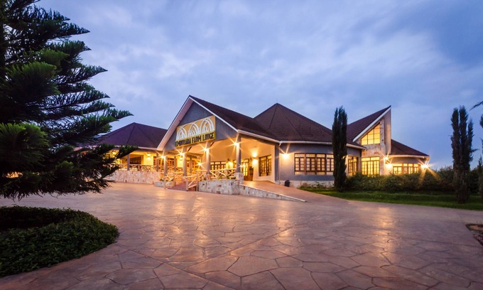Mbarara Cabina | Emburara Farm Lodge