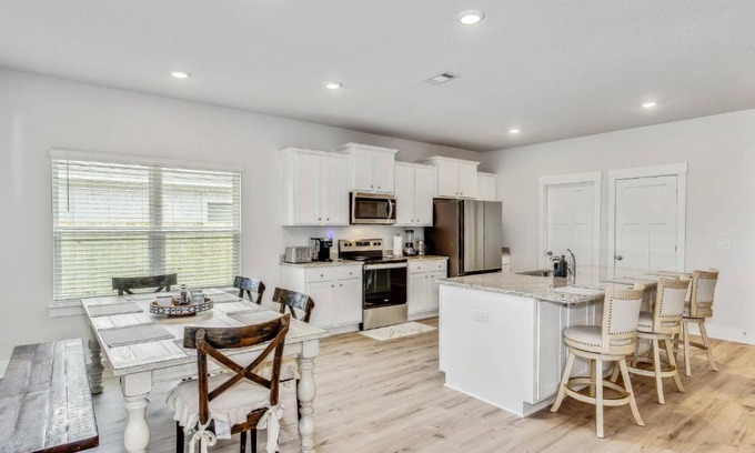 Gulf Breeze Casa | Emerald Coast Retreat