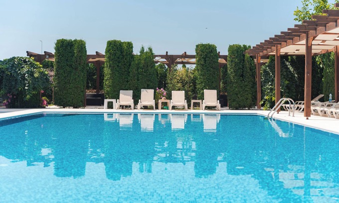 Ulcinj Hotel | EMERALD Hotel