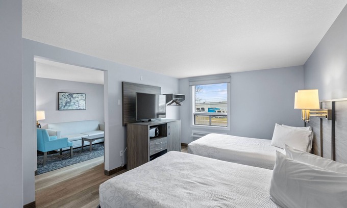 Calgary Hotel | Emerald Hotel & Suites