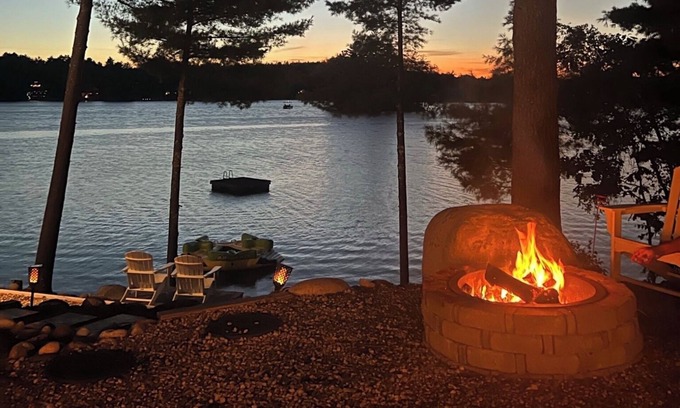 East Wakefield Casa | Emerald Point Paradise Lake House