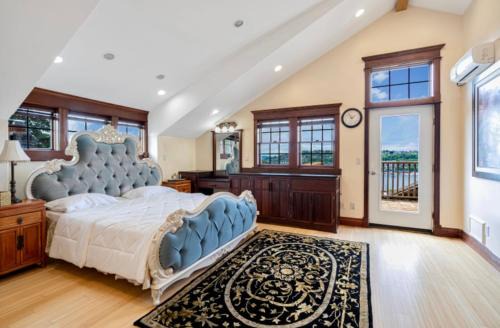 Capitol Hill Villa | Emerald water vila in capital hill