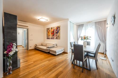 Old Town Apartamento | Emilia Suite Street