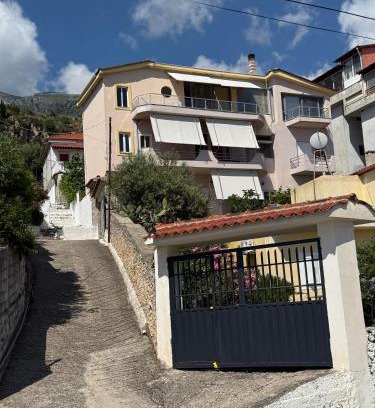 Dhermi Apartamento | Emilios house