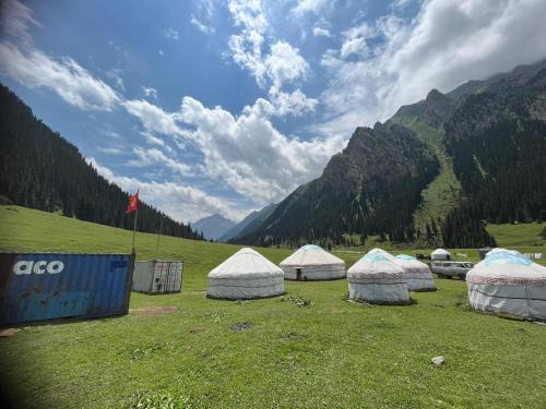 Teploklyuchenka Otro | Emin Sky Camp