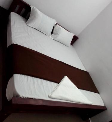 Pudunagaram Hotel | Emirates Residency
