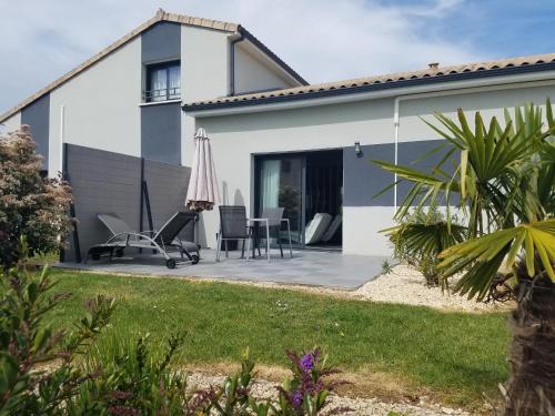 Chasseneuil-du-Poitou Casa | EMLAVIE - Maison familiale et Loft SPA - à 3km Futuroscope