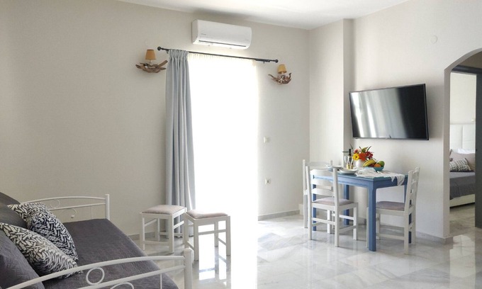 Platanes Apartamento | Emorfia's Apartments - 300m to the beach