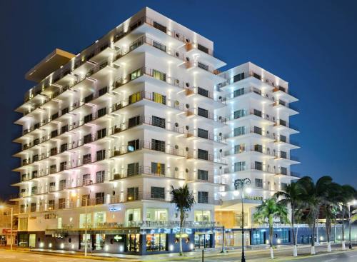 Faros Hotel | Emporio Veracruz