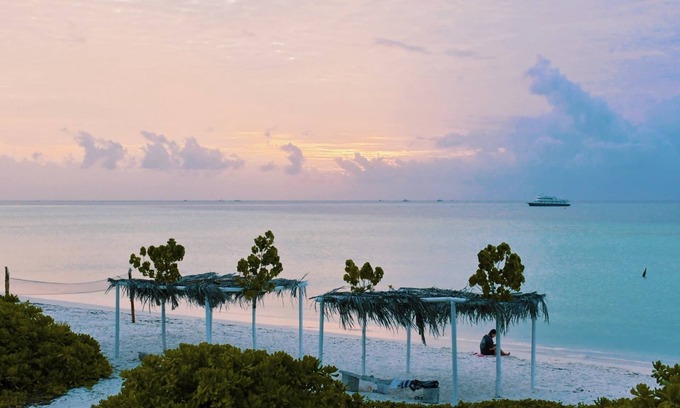 Thulusdhoo Island Casa | Empyrean Stay