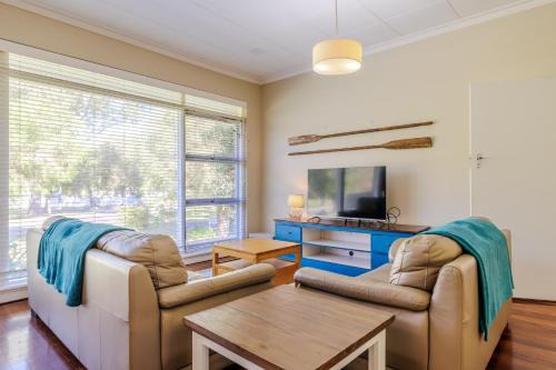 Emu Point Casa | Emu Point Beach Cottages - by the BnB Collection