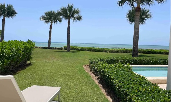 Cap Cana Marina Apartamento | En la playa con piscina