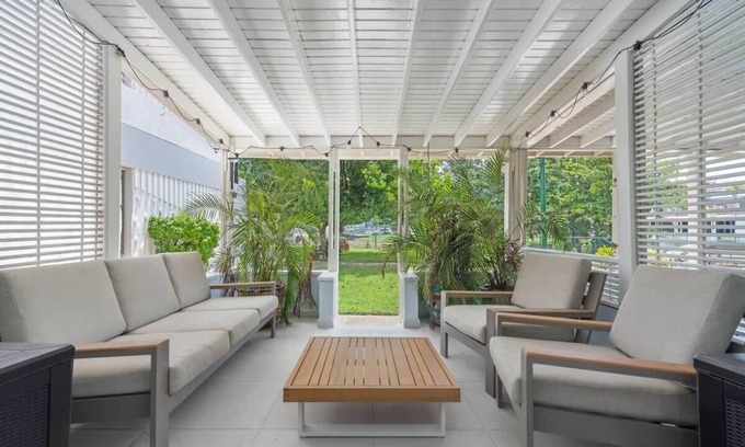 Dorado del Mar Apartamento | Enchanted Sunsets | Serene Three-story Retreat
