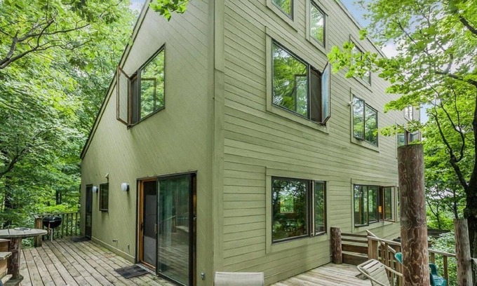 West Olive Casa | Cabaña en el árbol encantada en el lago Michigan - Cerca de Grand Haven y Holanda