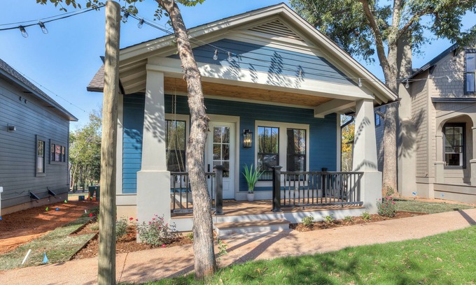 Wheatland Casa | Enchanted Woods Cottage at Selah- 2 bed 2 bath