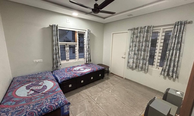 Infocity Casa | Enchanting 1-bedroom Homestaywith Attached washroom and separate entry