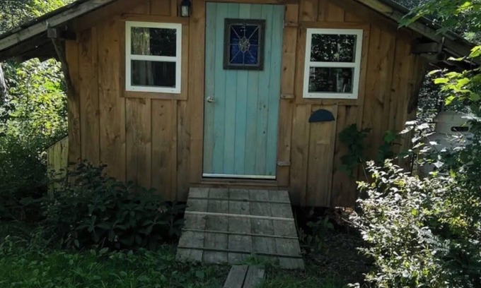 Franklin Casa | Enchanting 1-bedroom bungalow on Organic Farm— with WiFi!