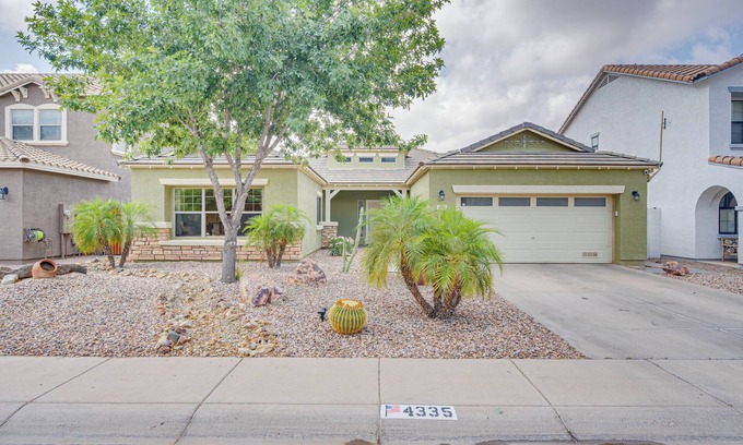 Laredo Ranch Casa | Enchanting Arizona home with pool & hot tub