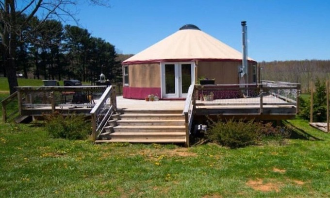 Court House Casa | Enchanting Floyd Yurt near Blue Ridge Parkway