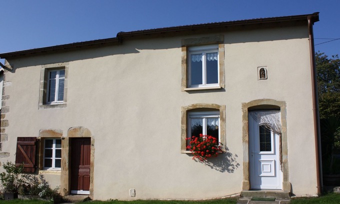 Saint-Ouen-les-Parey Cabaña | Casa acogedora con jardín, cerca de Vittel y Contrexéville