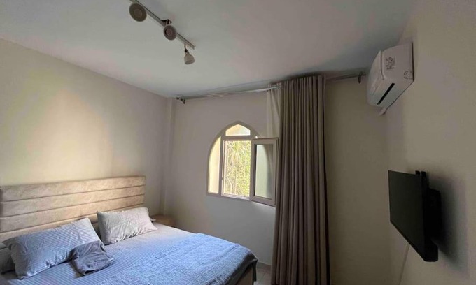 Al Rehab Apartamento | Enchanting garden studio fully airconditioned