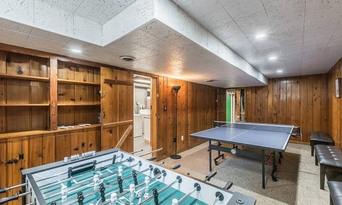 Potomac West Casa | Enchanting historic townhouse by CozySuites