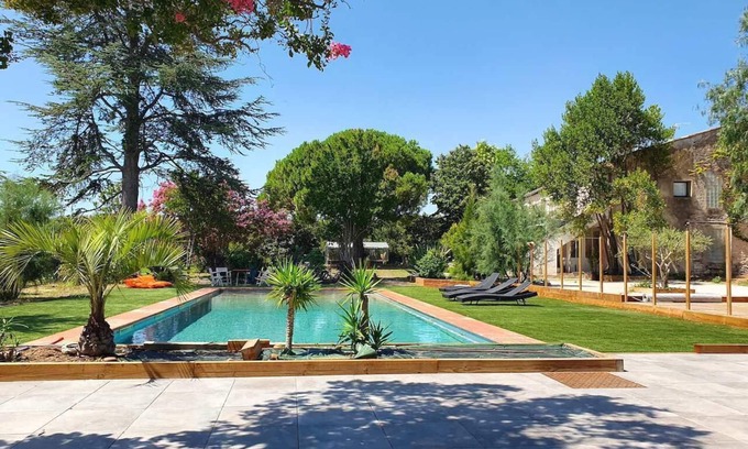 Mauguio Otro | Enchanting interlude, mas de caractère, large swimming pool, landscaped grounds