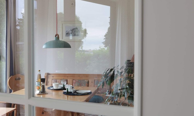 Ropersdorf Casa | Encantadora, pequeña casa de vacaciones - detrás de las cañas - directamente en el Uckersee