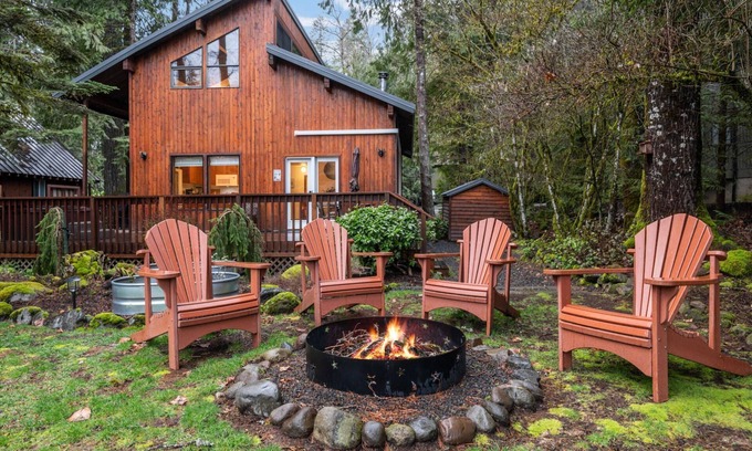 Brightwood Casa | Enchanting Riverside Experience, Hot Tub, Fire-Pit, Communal Pool, 17 Miles to Mt Hood, Pet-Friendly