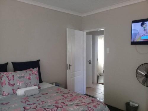 UPhongolo Casa | Encome Guest house