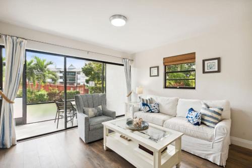 Park Shore Casa | End Unit - Renovated Resort Views and Close to the Lobby