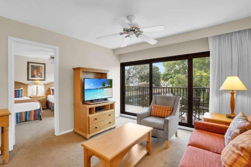 Park Shore Casa | End Unit with Resort Views From Lanai