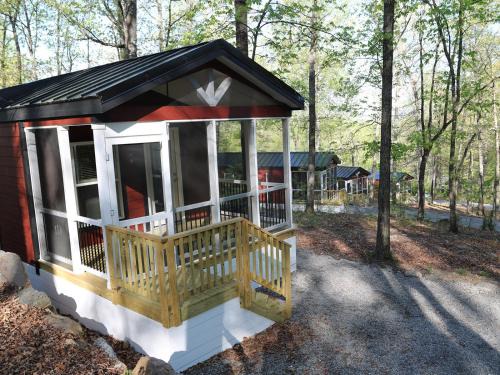 New Market Casa | Endless Caverns RV Resort & Cavern Tours