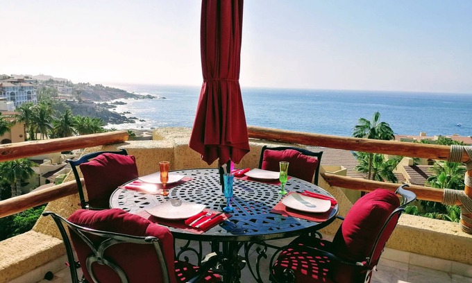 Cabo Bello Condominio | Nuevo listado Endless Panoramic View Penthouse 2 Master Suites