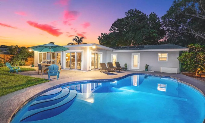 Vero Beach Casa | Endless Summer Vacay w/Arcade & Heated Pool