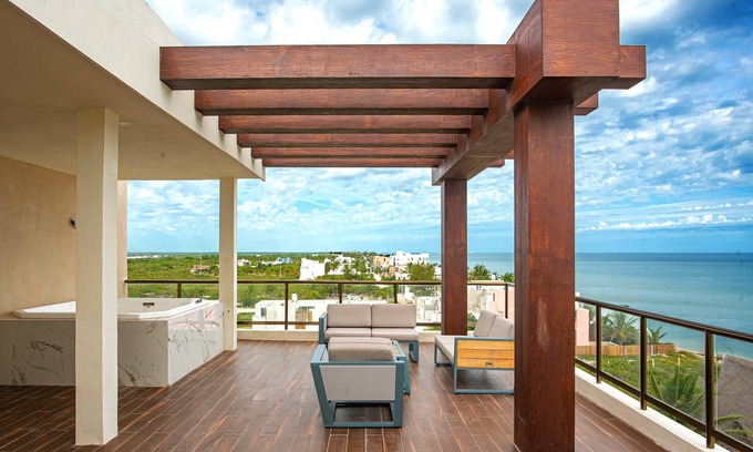 San Benito Apartamento | Energy efficient beachfront PH,