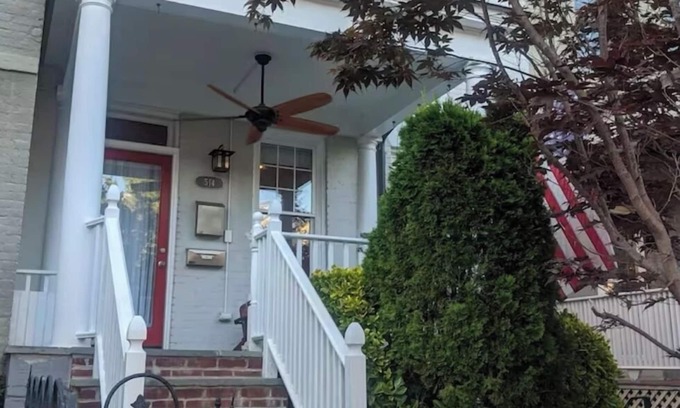Stanton Park Apartamento | English Basement one bedroom apt, 1.5 miles to White House, full kitchen