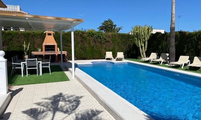Quesada Chalet De Esquí | Disfruta de un chalet encantador