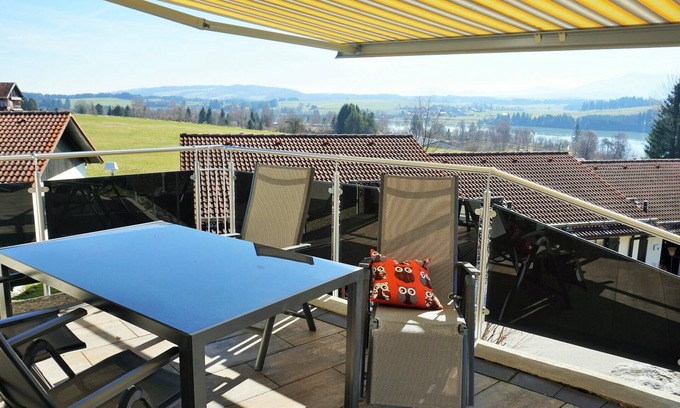Lechbruck Casa | "Enjoy a family-friendly vacation apartment near the idyllic Lechsee lake!"