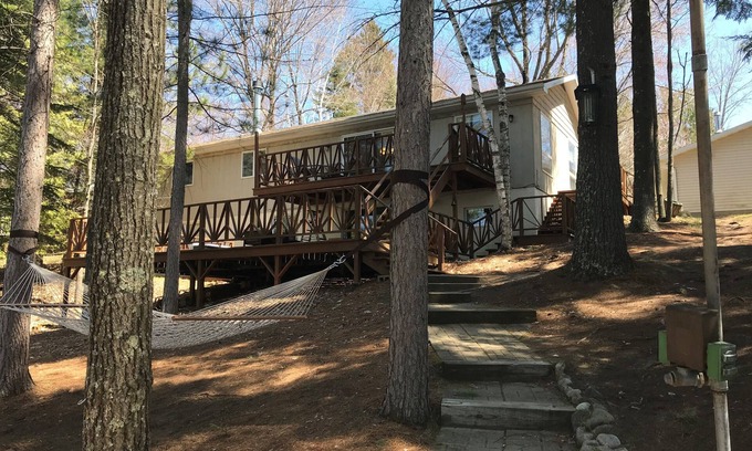 Lakewood Casa | Enjoy a getaway at Wheeler Lake Family Retreat