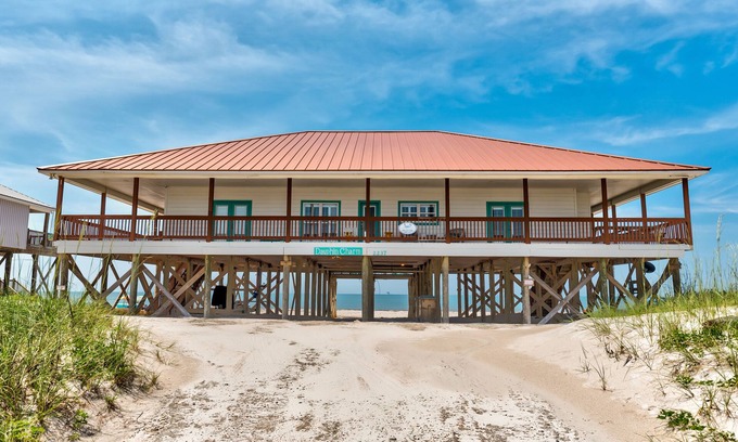 Dauphin Island Casa | Enjoy a personal beach experience! Expansive gulf side deck! - Dauphin Charm