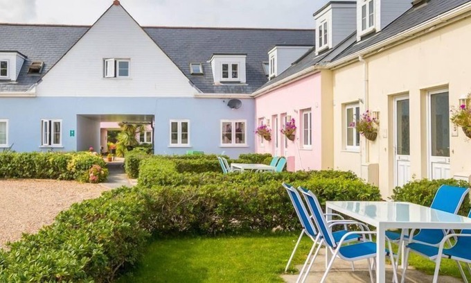 Le Vallon Cabaña | Disfrute de un descanso relajante en el 4 * Ellingham Cottages, en los impresionantes acantilados y bahías