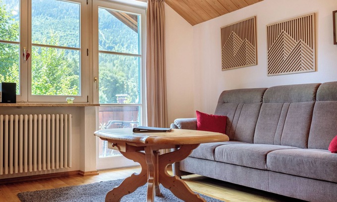 Obergrainau Apartamento | Enjoy a relaxing holiday in the apartment "Alpenkräuter" in Grainau