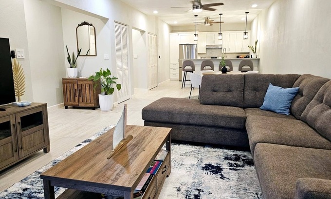 Dickenson Bay Apartamento | Enjoy a stylish experience at this centrally-located place.