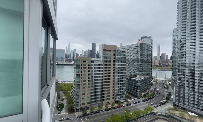 Hunters Point Apartamento | Enjoy a stylish experience at this centrally-located place in LIC