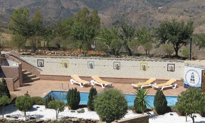 Almogia Apartamento | Disfruta de unas vacaciones en las montañas de Málaga