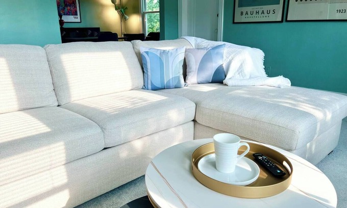 Ann Arbor Apartamento | Enjoy Ann Arbor! Perfect Spot-Near Downtown, Campus & Stadium-nBeautiful Apt