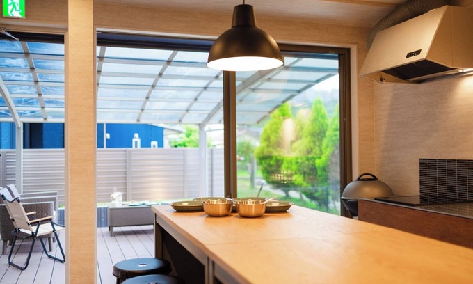 Kyonan Casa | Enjoy autumn flavors on the wooden deck with a BBQ / Awagun Chiba